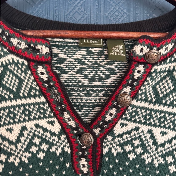Vintage Women’s L.L. Bean Green Christmas Sweater - XL Reg - Picture 4 of 5